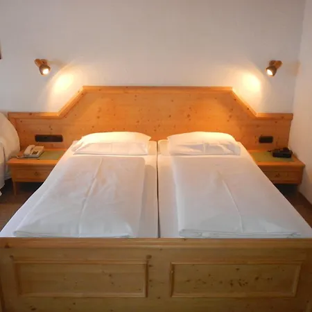 Hotel Garni Luggi Leitner-2
